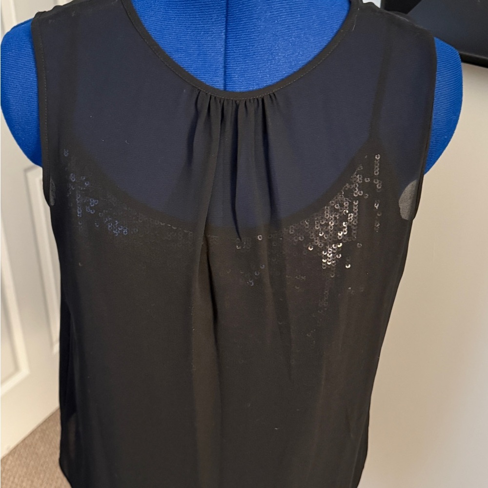 Chic Black Sleeveless Top with Sequins